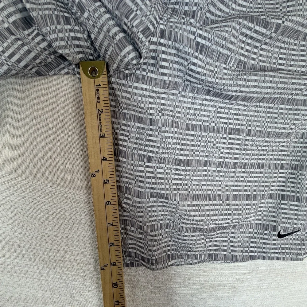 Nike Men's Swim Trunks Sz Medium Gray White Distorted Grid Print 9
